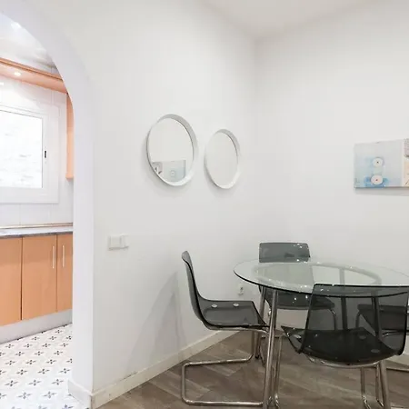 Bebarceloner Poble Nou - 2 Bedroom Apartment