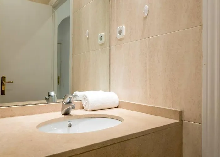 Bebarceloner Poble Nou - 2 Bedroom برشلونة